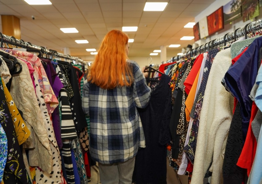 Charity Shop Sorting Assistant