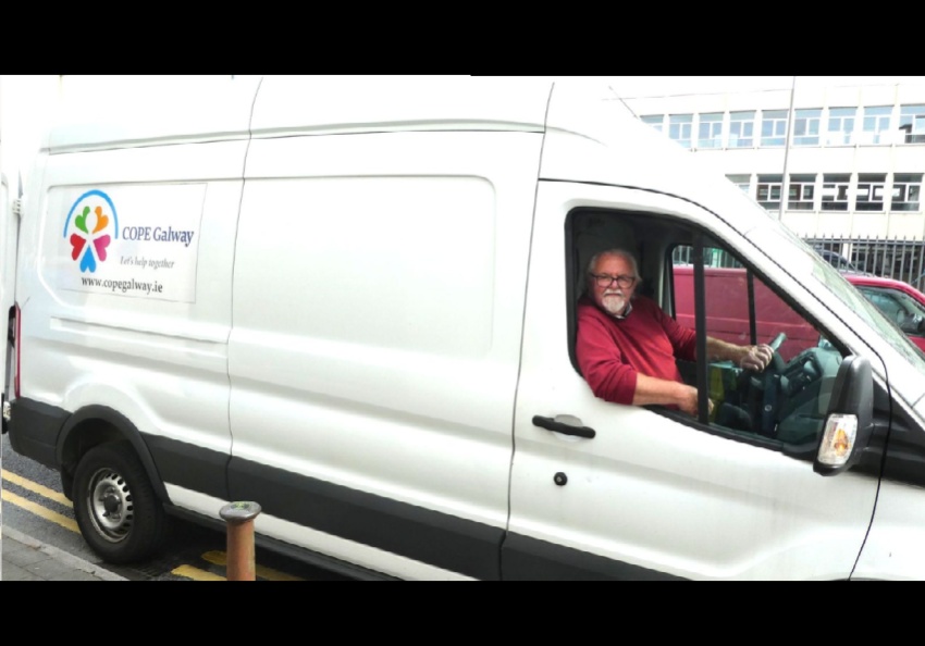 Volunteer Delivery Assistant